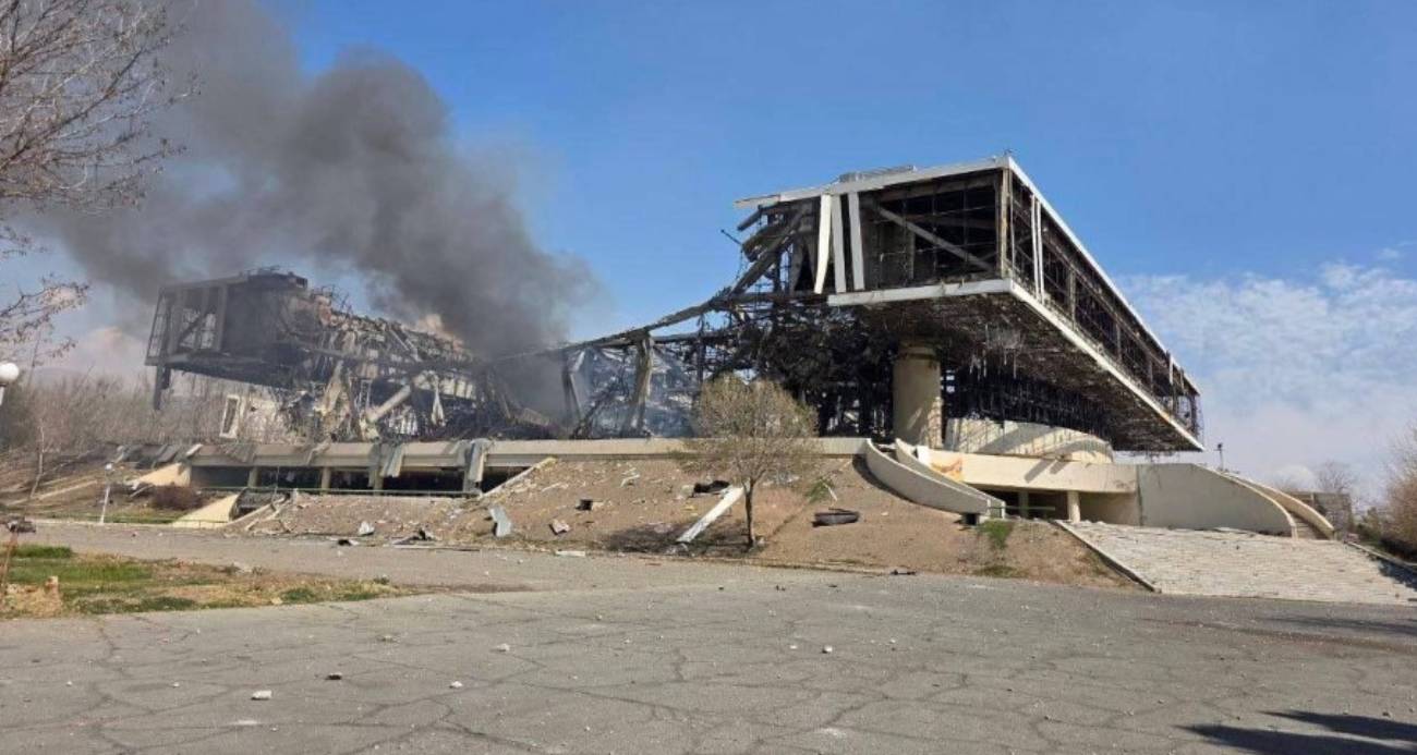 Tahran’daki Azadi Spor Kompleksi ABD ve İsrail saldırılarında ağır hasar aldı