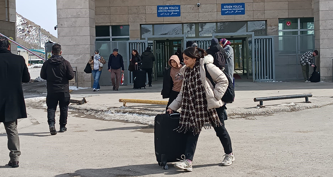 Savaş sonrası İranlılar ülkelerine dönüyor