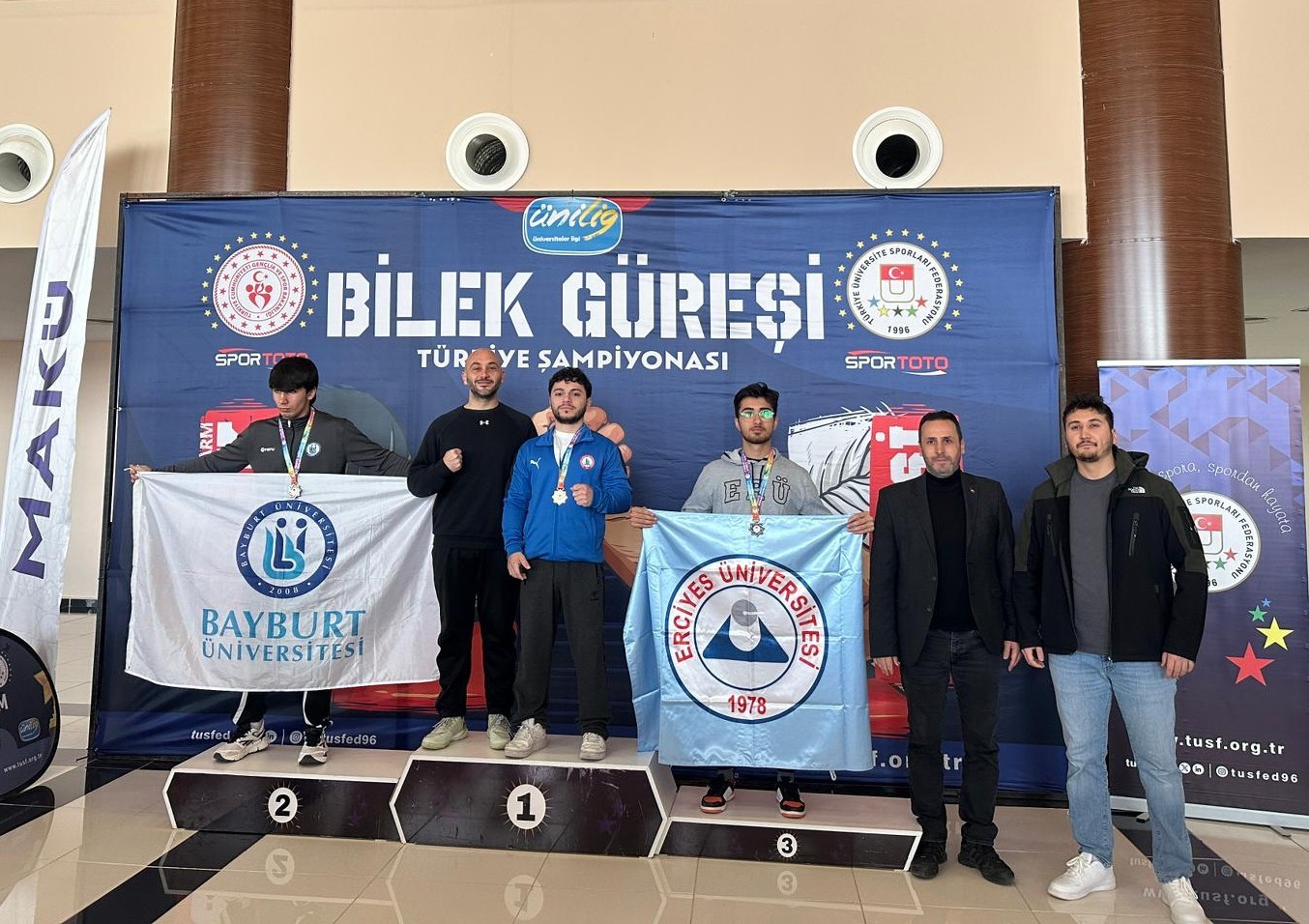 BEUN’lu Dünya Şampiyonu İsmail Hacı Bekar’dan çifte altın madalya