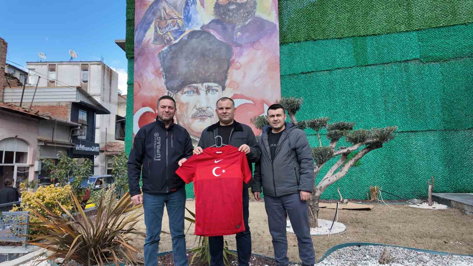 Milli forma DMD hastası minik Rahmi Kerem için satışta