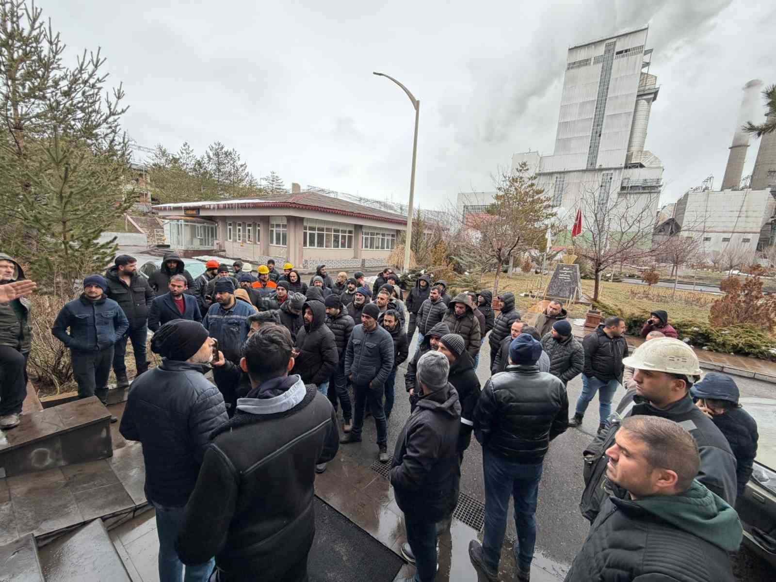 Maaşları ödenmeyen termik santral işçileri Ramazan ayında mağdur oldu