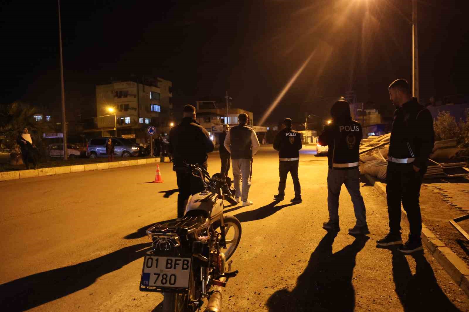 Kasksız sürücüden polise ilginç teklif: 