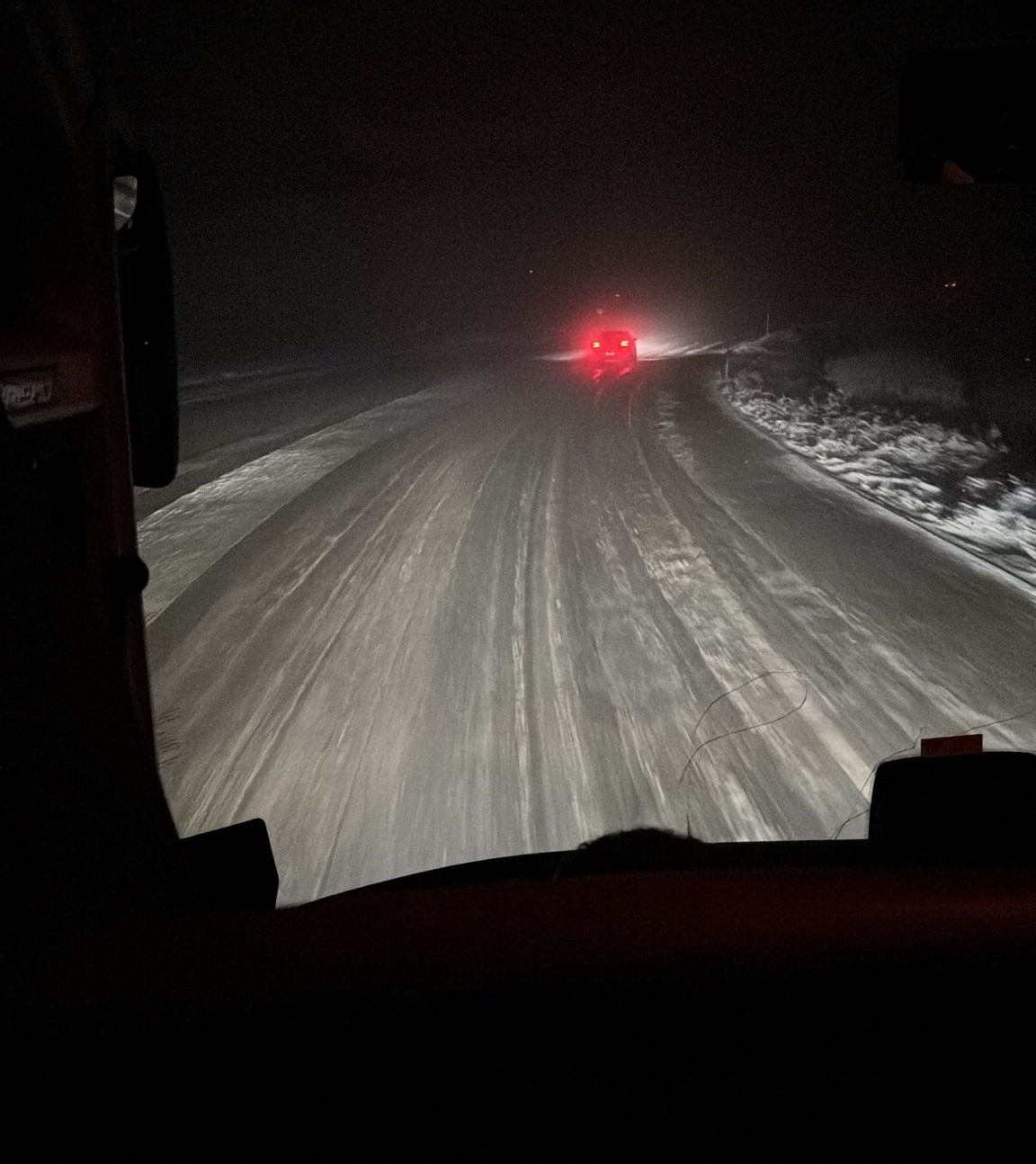 Kop Geçidi’nde tipi ve fırtına etkili oluyor