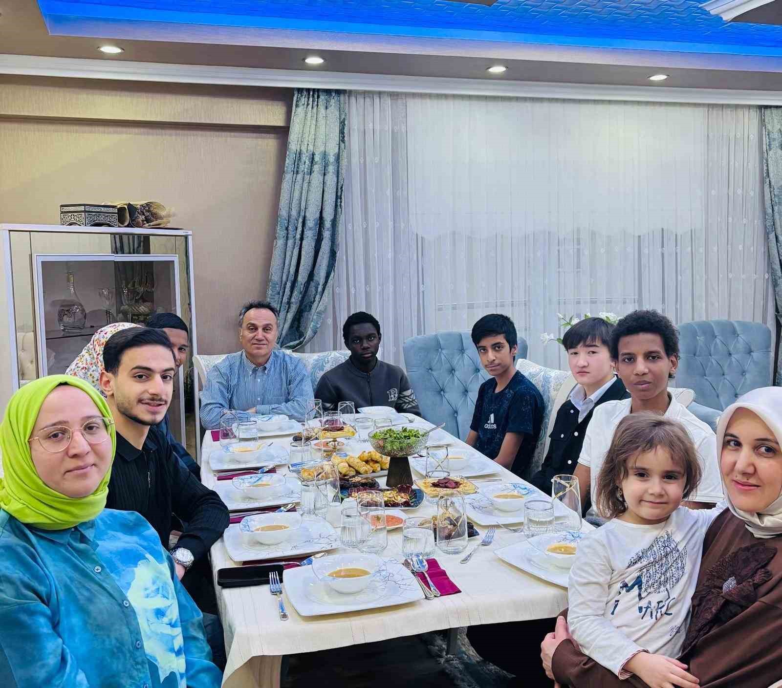 TOGÜ’de Ramazan sofraları öğrencilerle bereketlendi