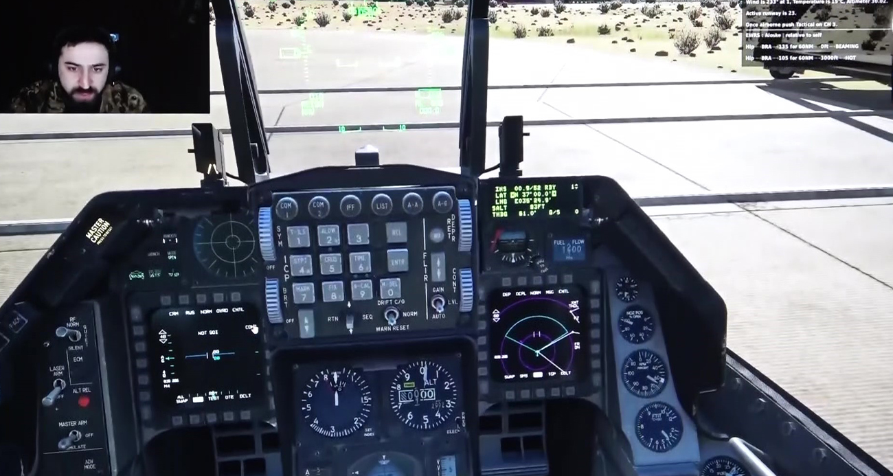 Youtuber gençten çatı katından sanal F-16 eğitimi