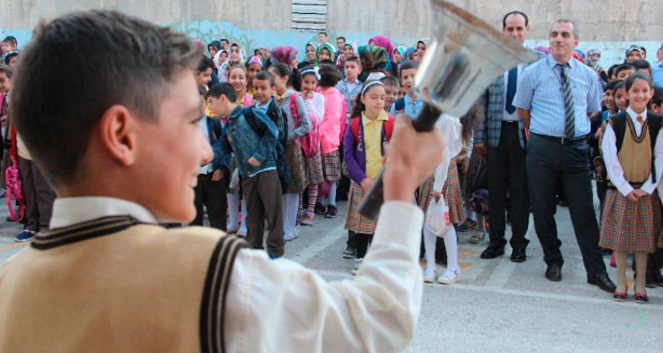 Ara tatil kalkıyor mu? Bakan Tekin iddialara açıklık getirdi