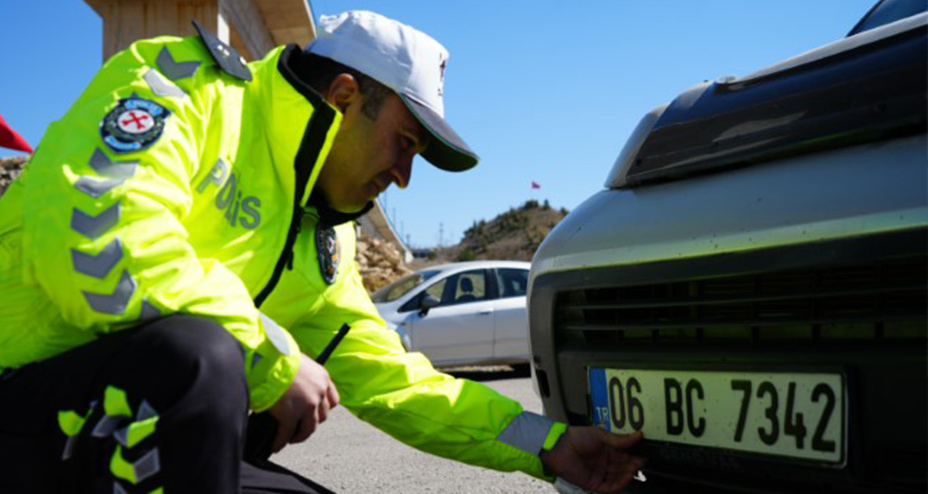 43 ilin geçiş güzergahında APP plakalı araçlar durduruldu: Sürücülere uyarı yapıldı