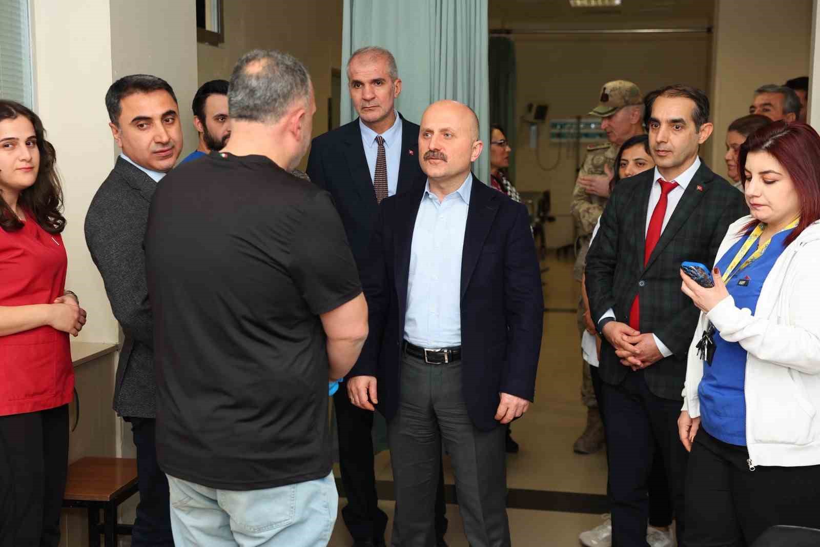 Vali Varol’dan hastalara ziyaret