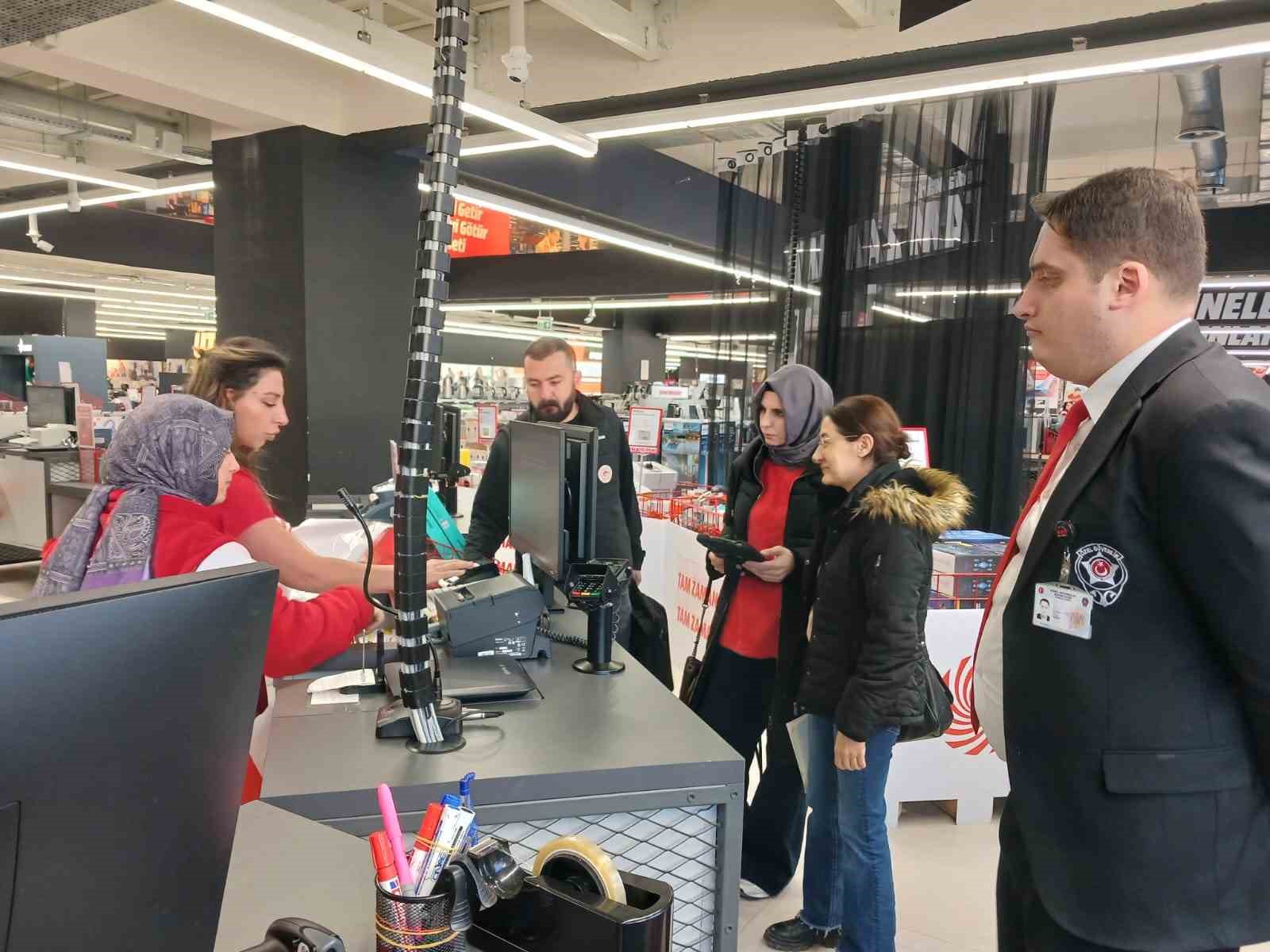 Elazığ’da market ve işletmelere poşet denetimi