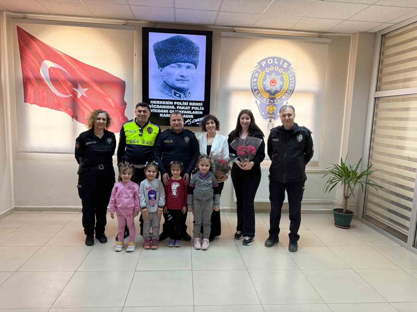 Tireli miniklerden Bayındır Emniyetine anlamlı ziyaret