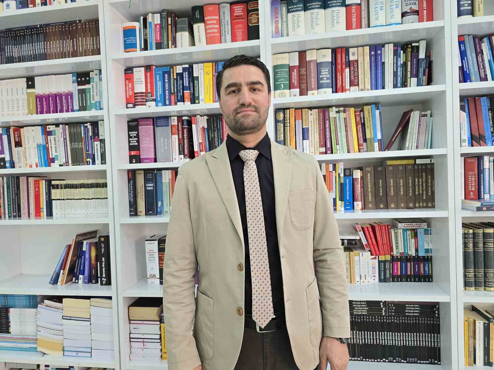 Doç. Dr. Mustafa Özalp: 