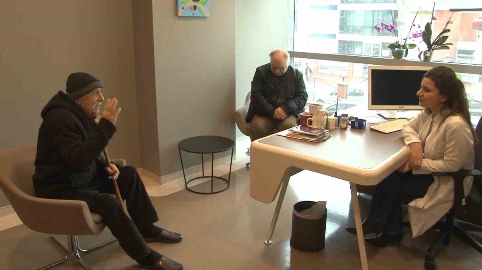 İnme geçiren 91 yaşındaki hastaya başarılı müdahale, uzmanlardan uyarı: 