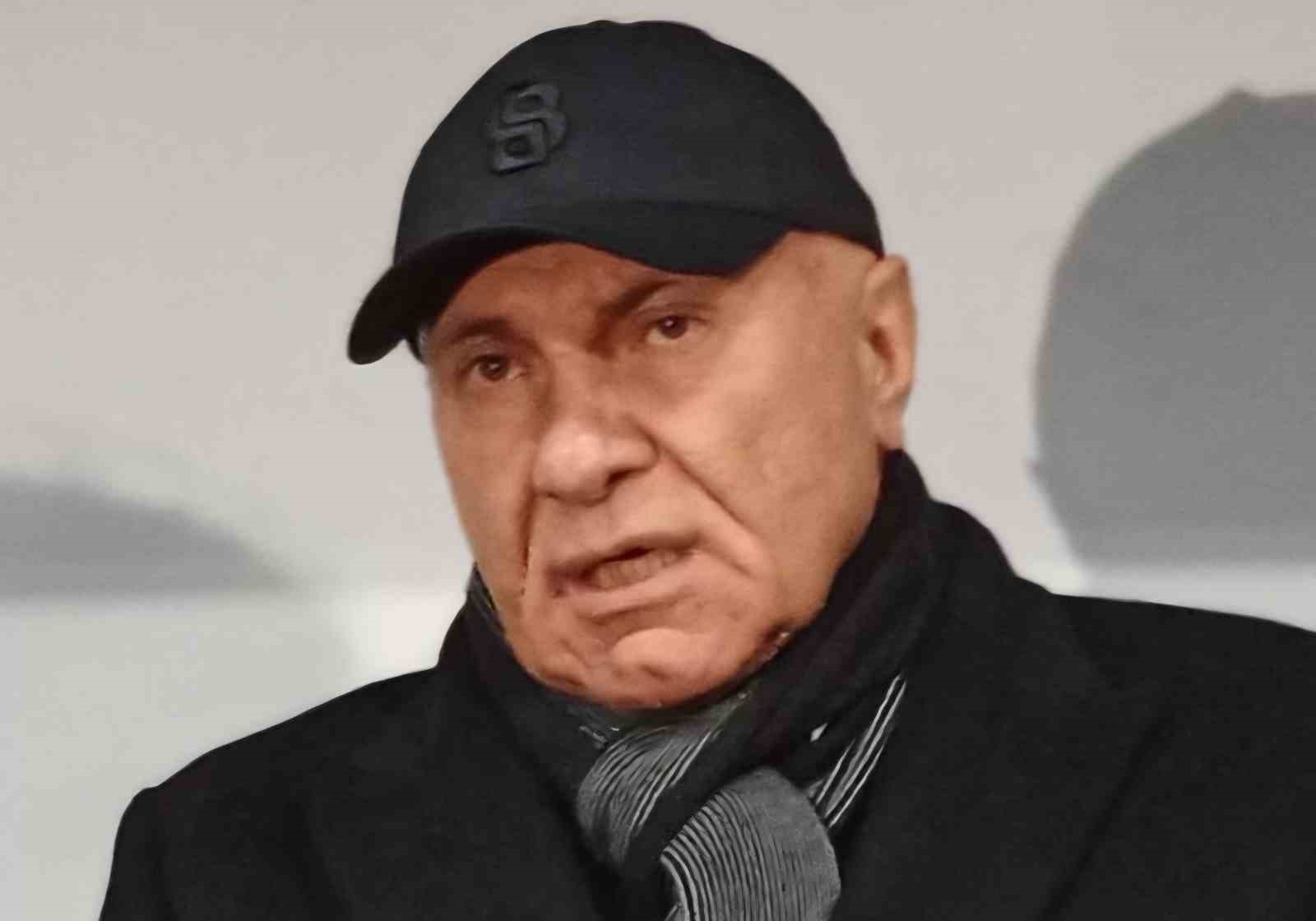 Yüksel Yıldırım: 