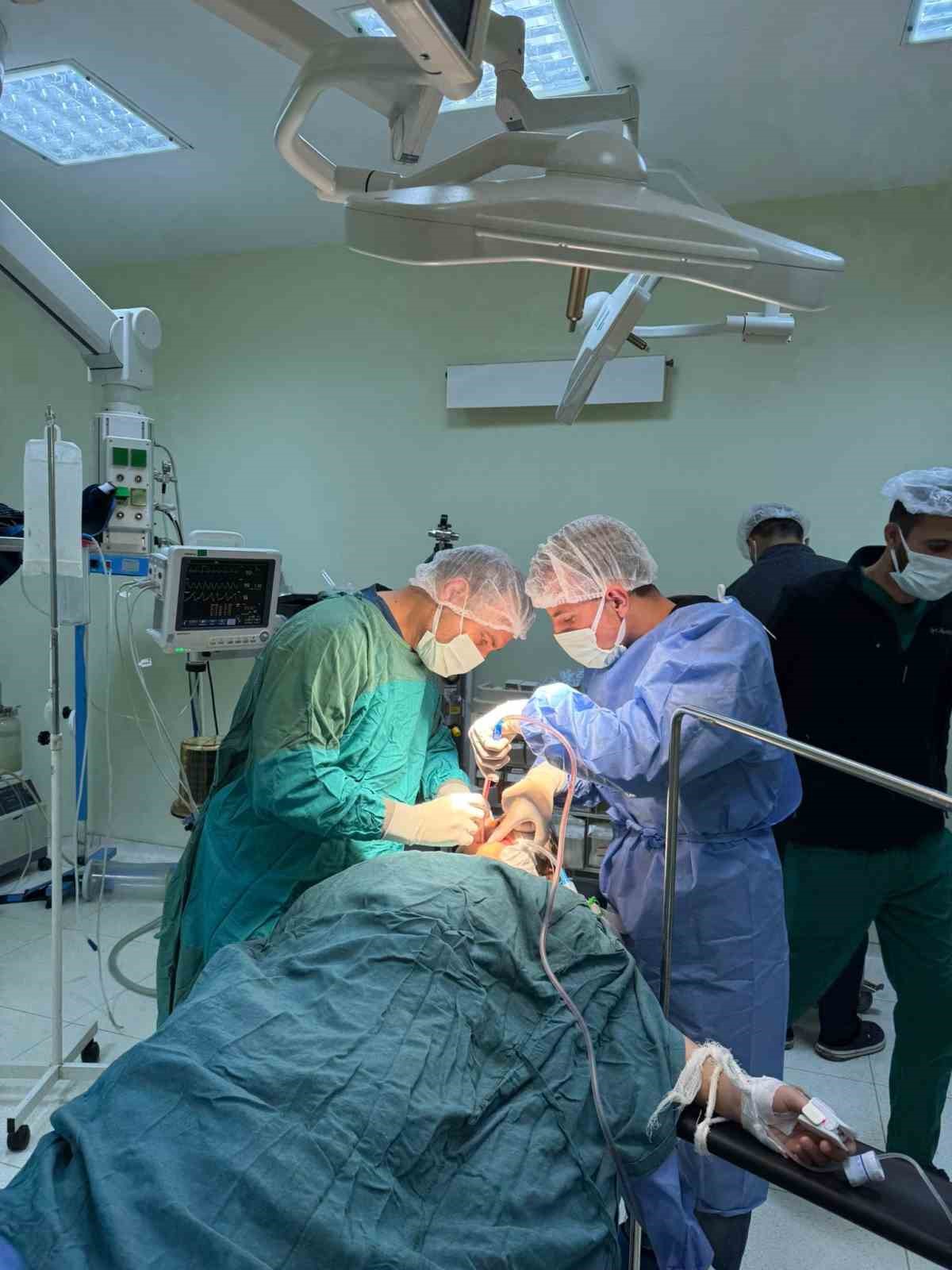 Doğubayazıt’ta engelli ve yatağa bağımlı hastaların tedavisi için iş birliği yapıldı