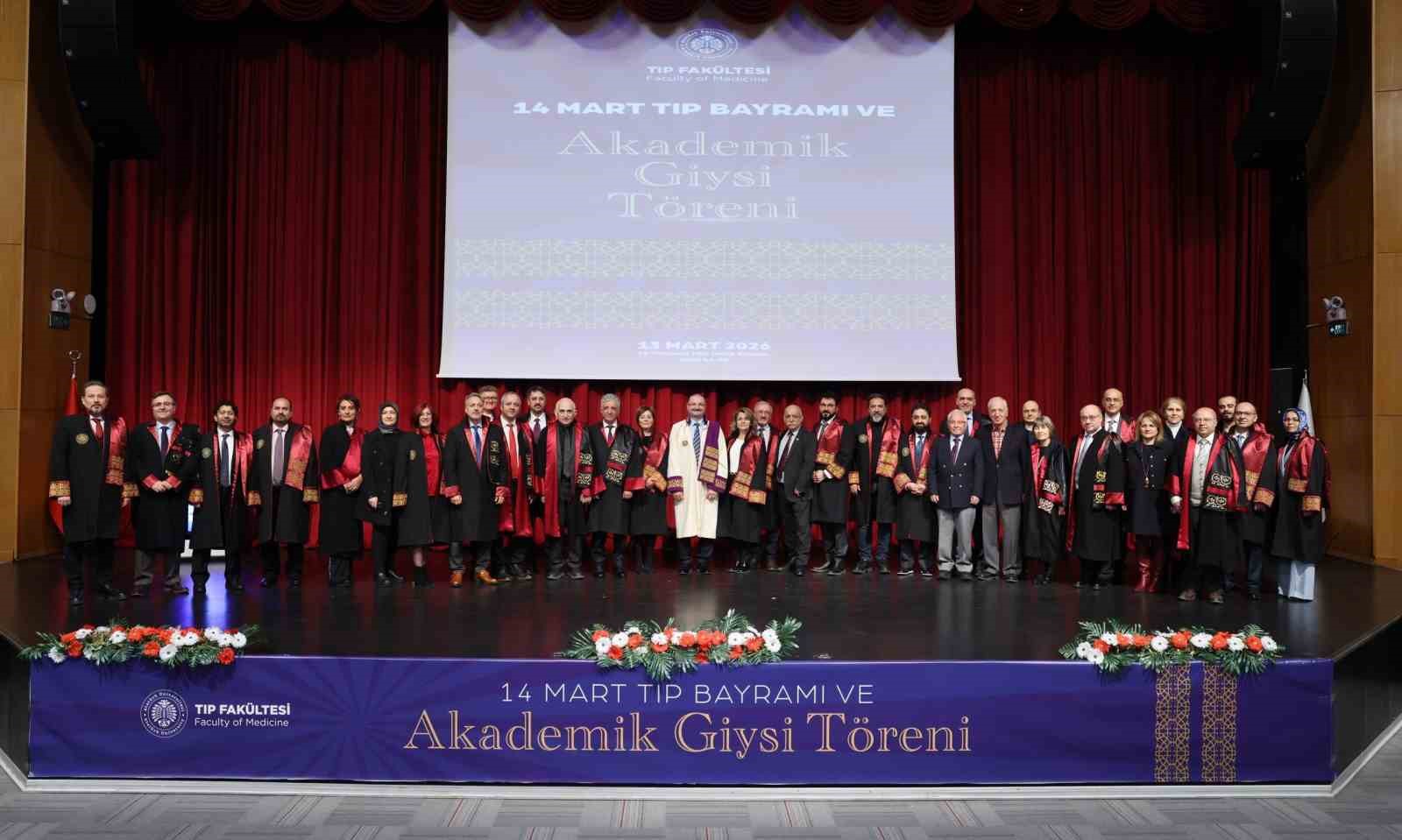 Atatürk Üniversitesinde  Tıp Bayramı ve akademik giysi töreni coşkusu
