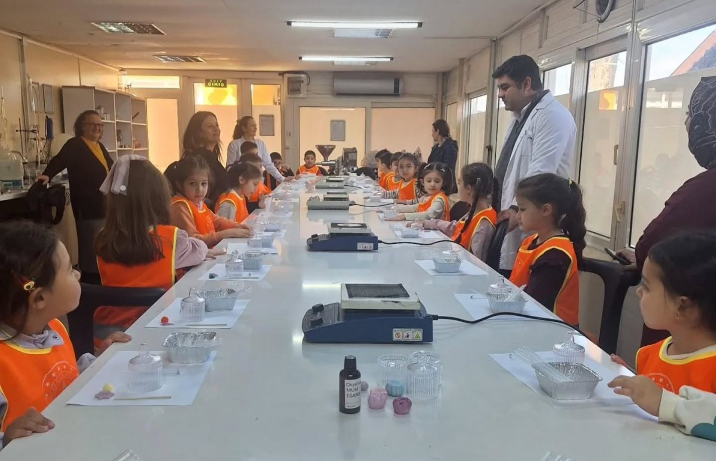 Köyceğizli minikler mum yapımını öğrendi