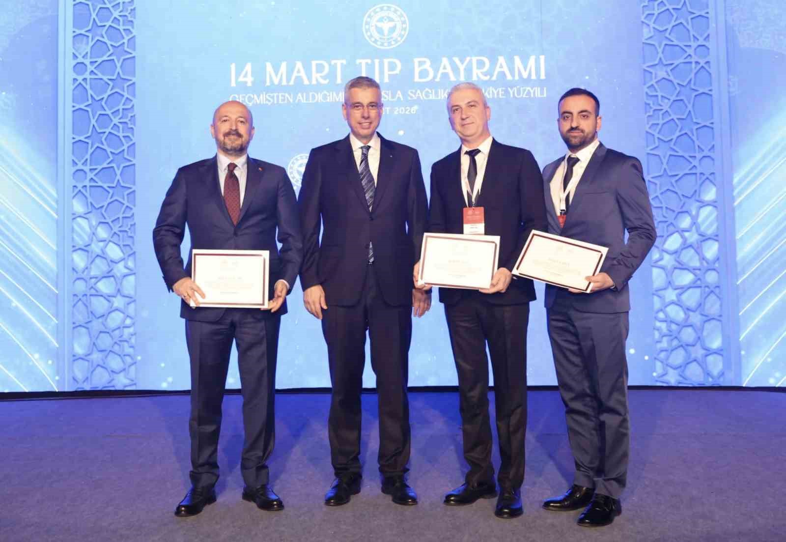 Adanalı sağlıkçılara 