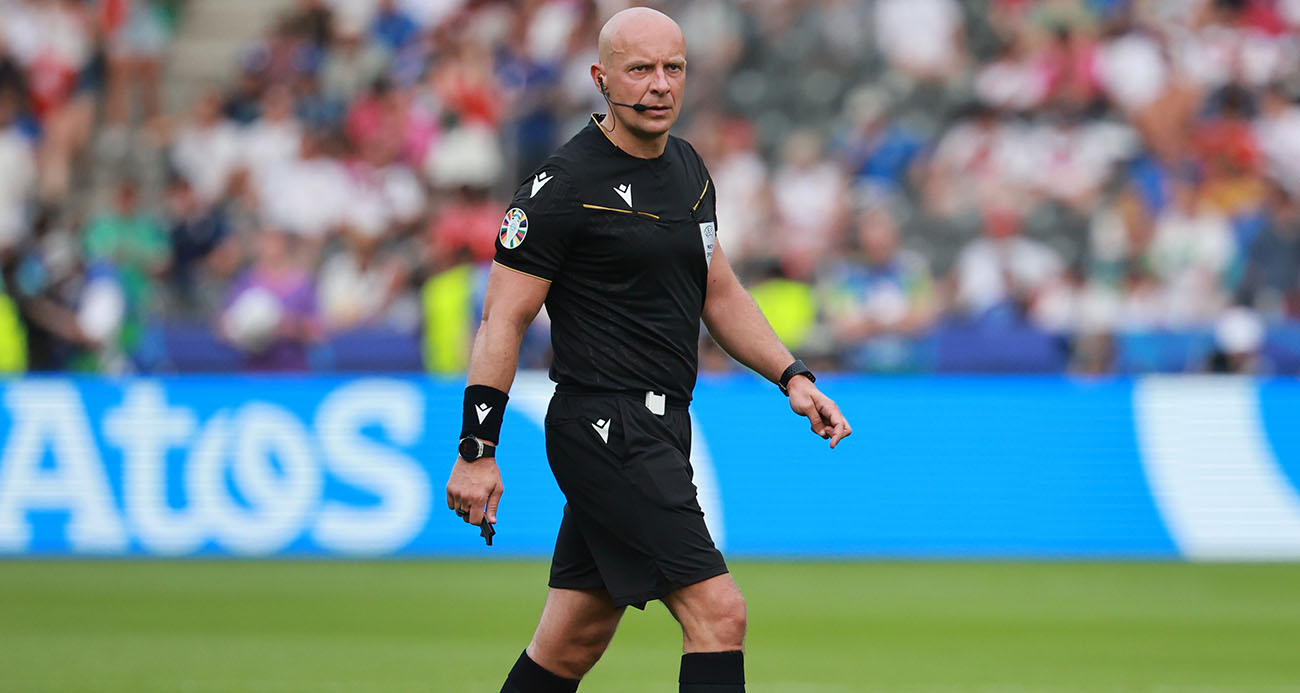 Liverpool - Galatasaray maçını Szymon Marciniak yönetecek