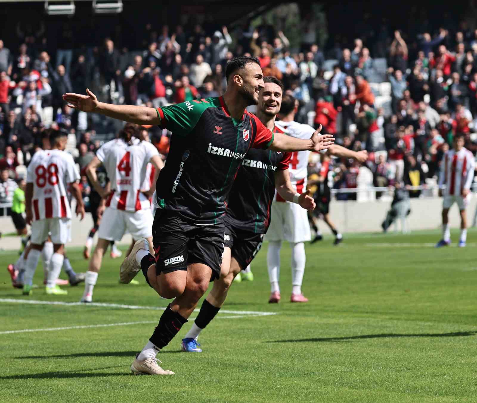 Karşıyaka’da Ömer Faruk 9 maçta 9 gol attı