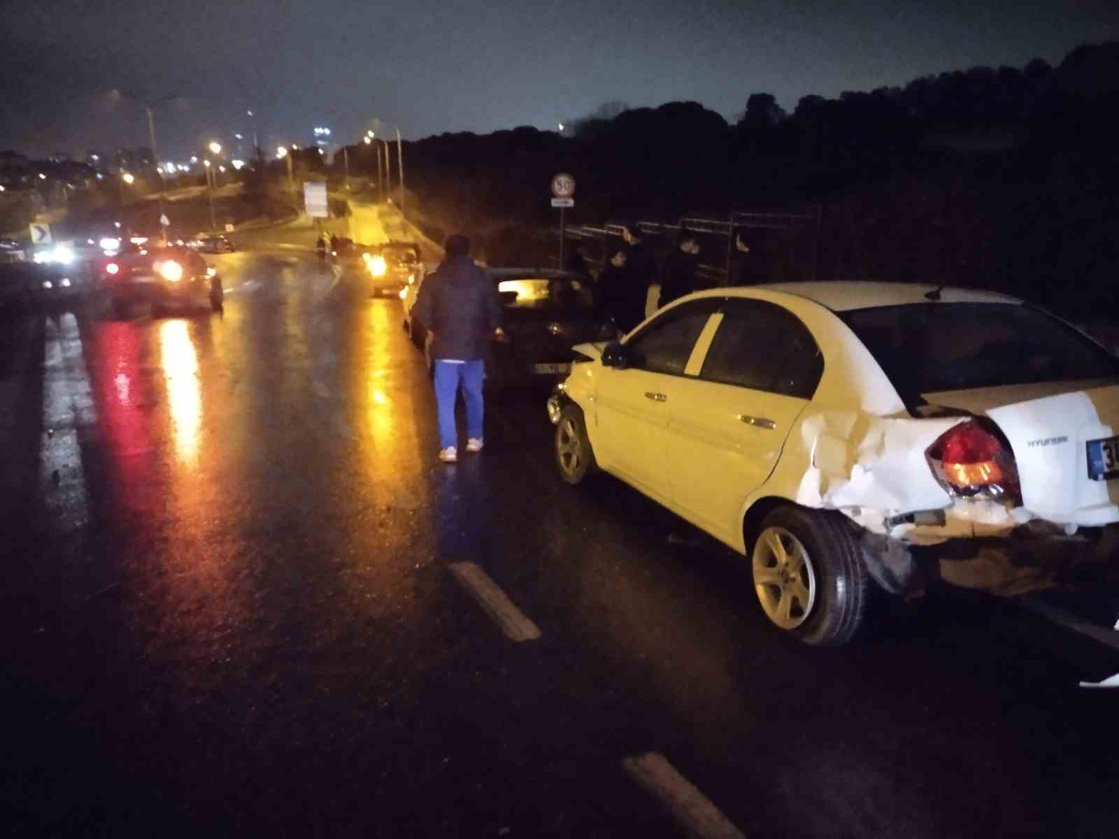 Maltepe’de 4 araçlı zincirleme kaza: 1 yaralı