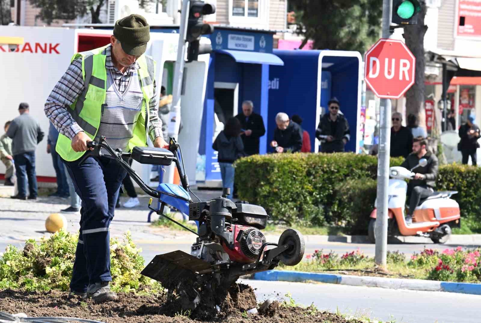 Aydın Büyükşehir, Didim’de çalışmalarını sürdürüyor