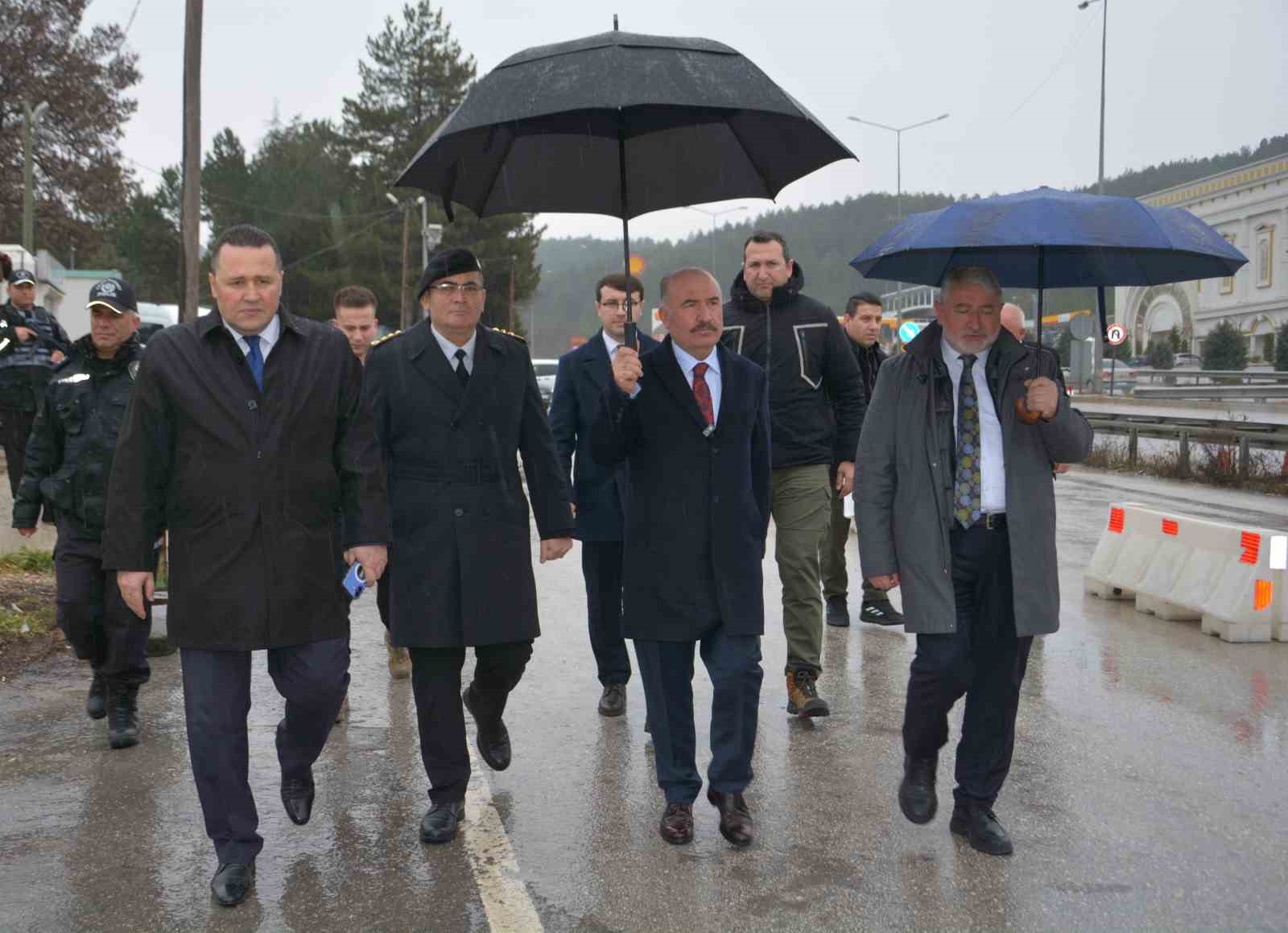 Çorum’da bayram öncesinde trafik denetimleri arttırıldı: Vali Çalgan ve Başkan Aşgın’dan sürücülere uyarı