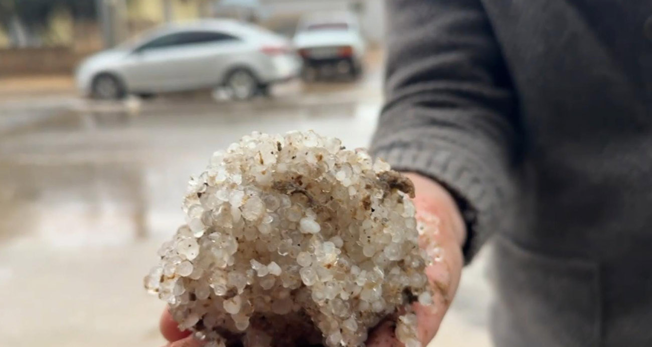 Şanlıurfa’da dolu yağışı hayatı olumsuz etkiledi