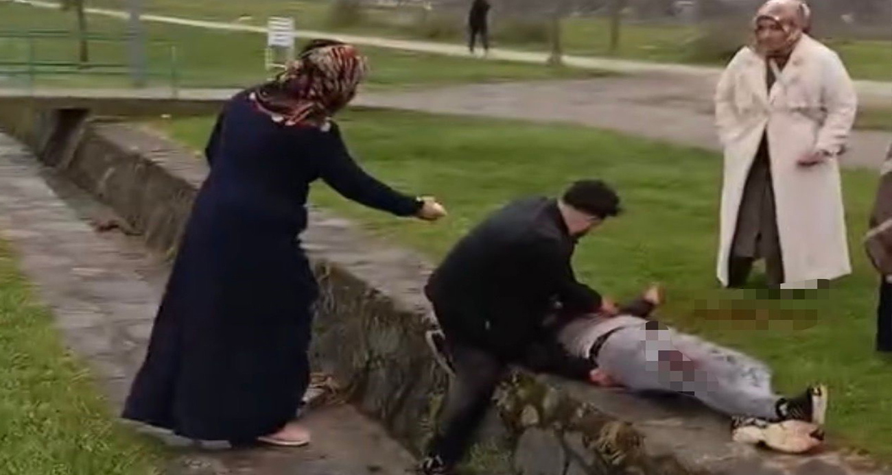 Bursa’da bıçaklı kavga...Boğazı kesilen kişi hayatını kaybetti