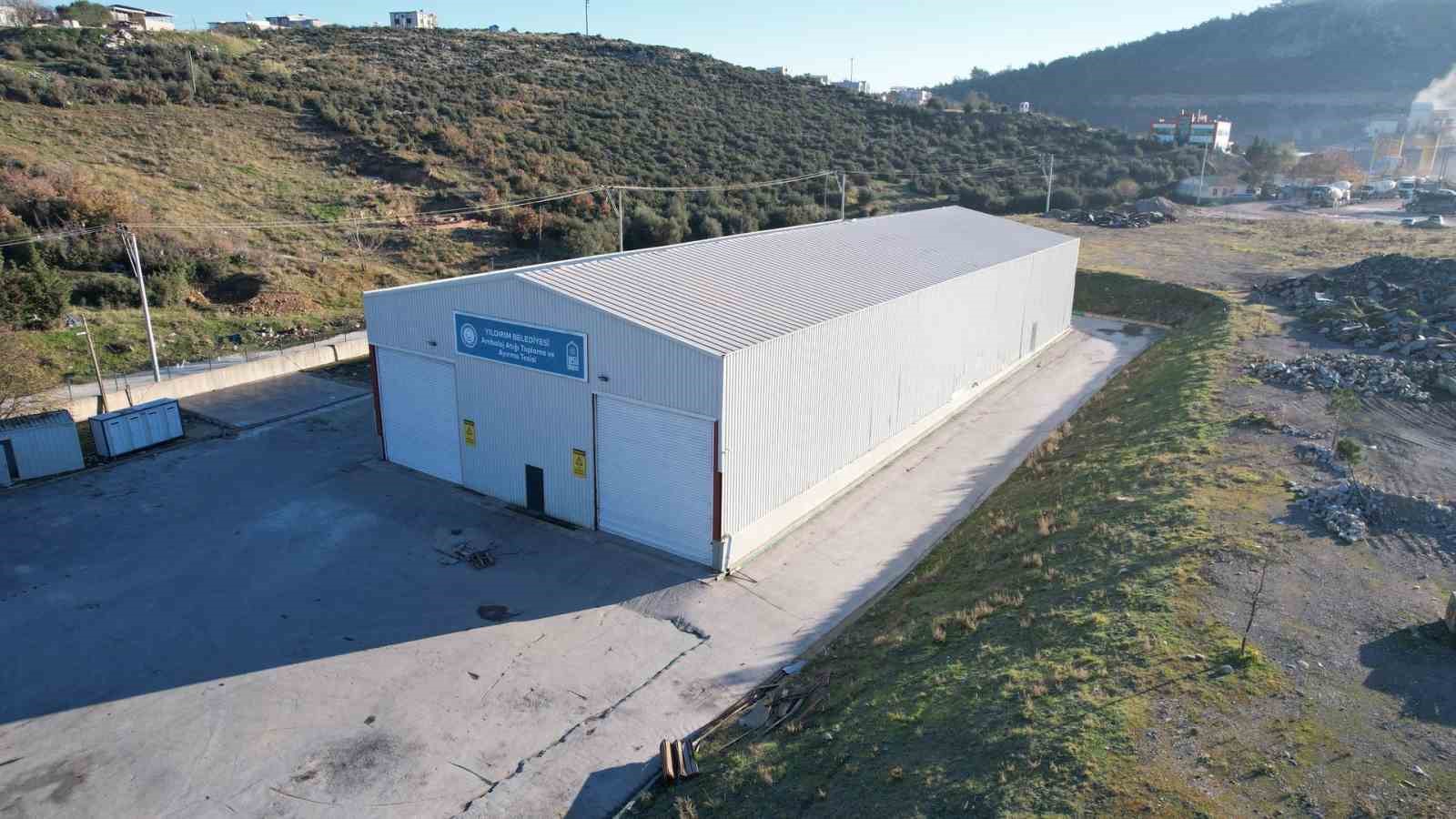 Yıldırım’da geri dönüşümle her ay 5 bin ağaç kurtarılıyor