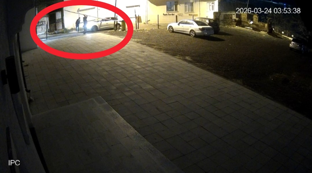 Tekirdağ’da otomatik bariyeri kırarak otoparka girdiler: Olay güvenlik kamerasına yansıdı