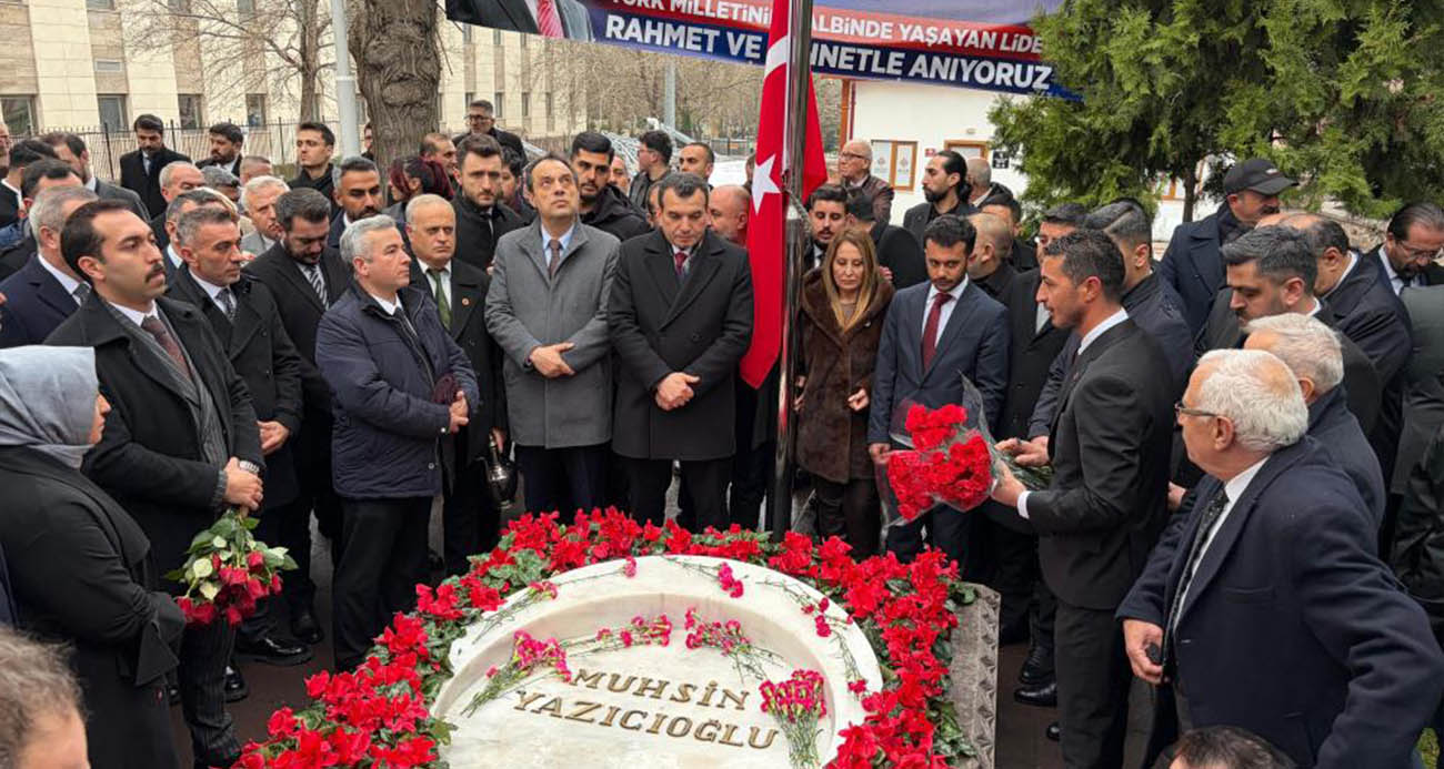 Muhsin Yazıcıoğlu, vefatının 17. yıldönümünde kabri başında anıldı