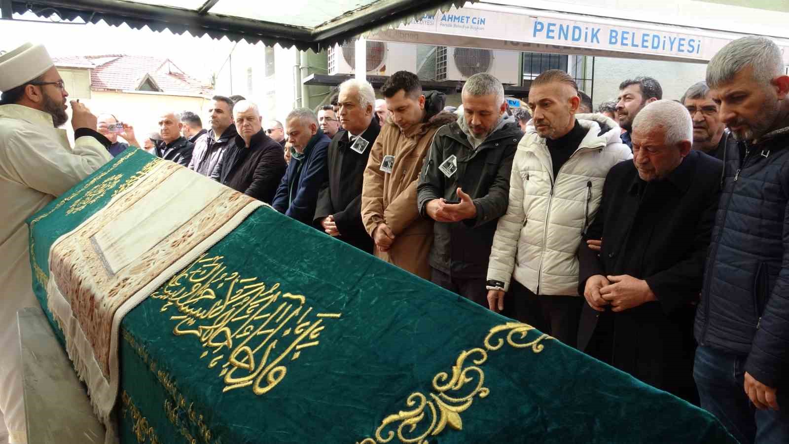 Pendik’te otopark kavgasında hayatını kaybeden Hüseyin Teke son yolculuğuna uğurlandı