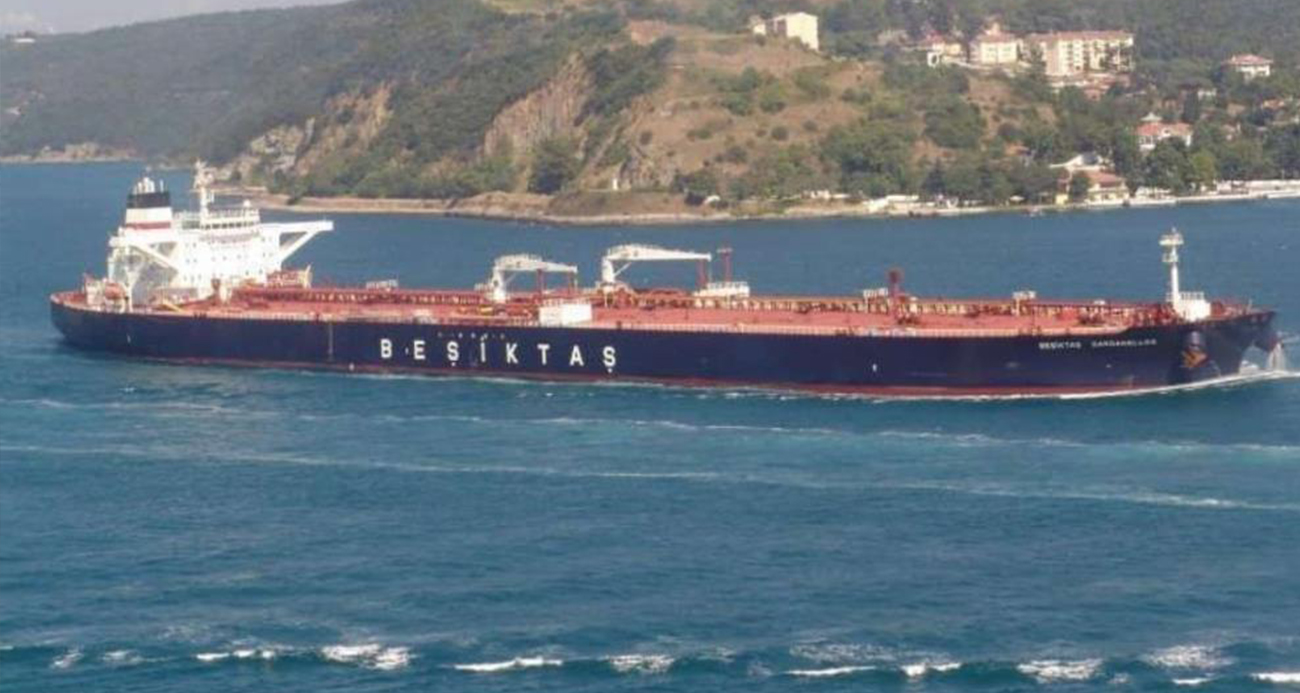 Türk şirketine ait ham petrol tankerinin Karadeniz açıklarında vurulduğu iddia edildi: O anlar telsiz konuşmalarına yansıdı