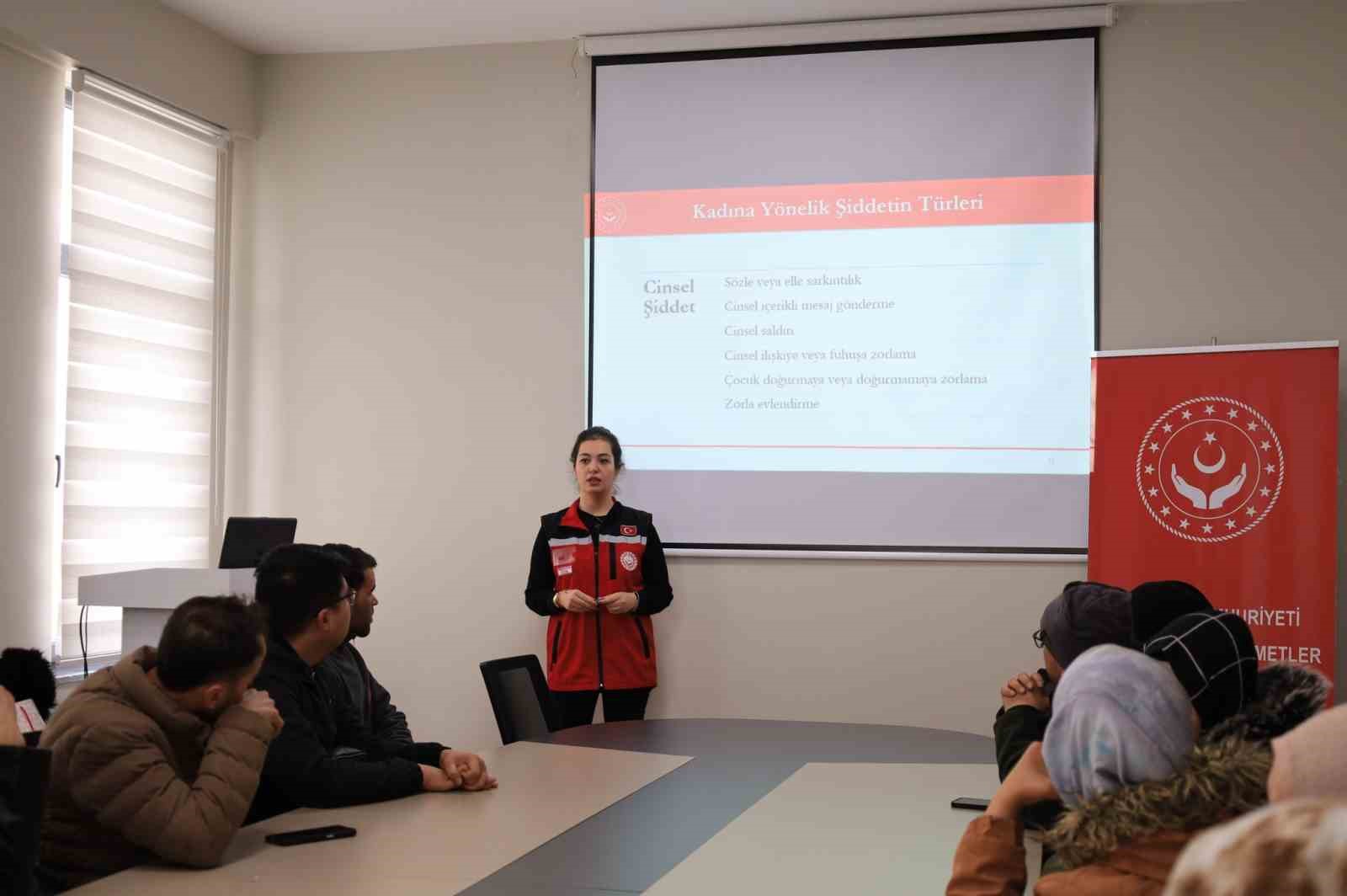Kadına yönelik şiddetle mücadele eğitimi verildi