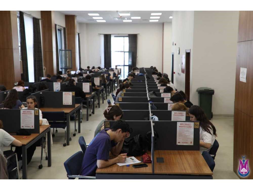 Şehzadeler Gençlik Evi Kütüphanesi’nde Sesli Çalışma Salonu hizmete girecek