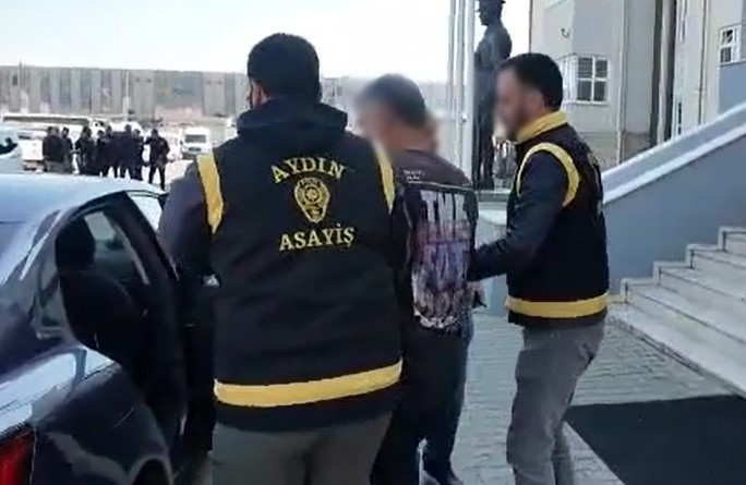 Hakkında 5 yıl 20 gün hapis cezası bulunan şahıs yakayı ele verdi