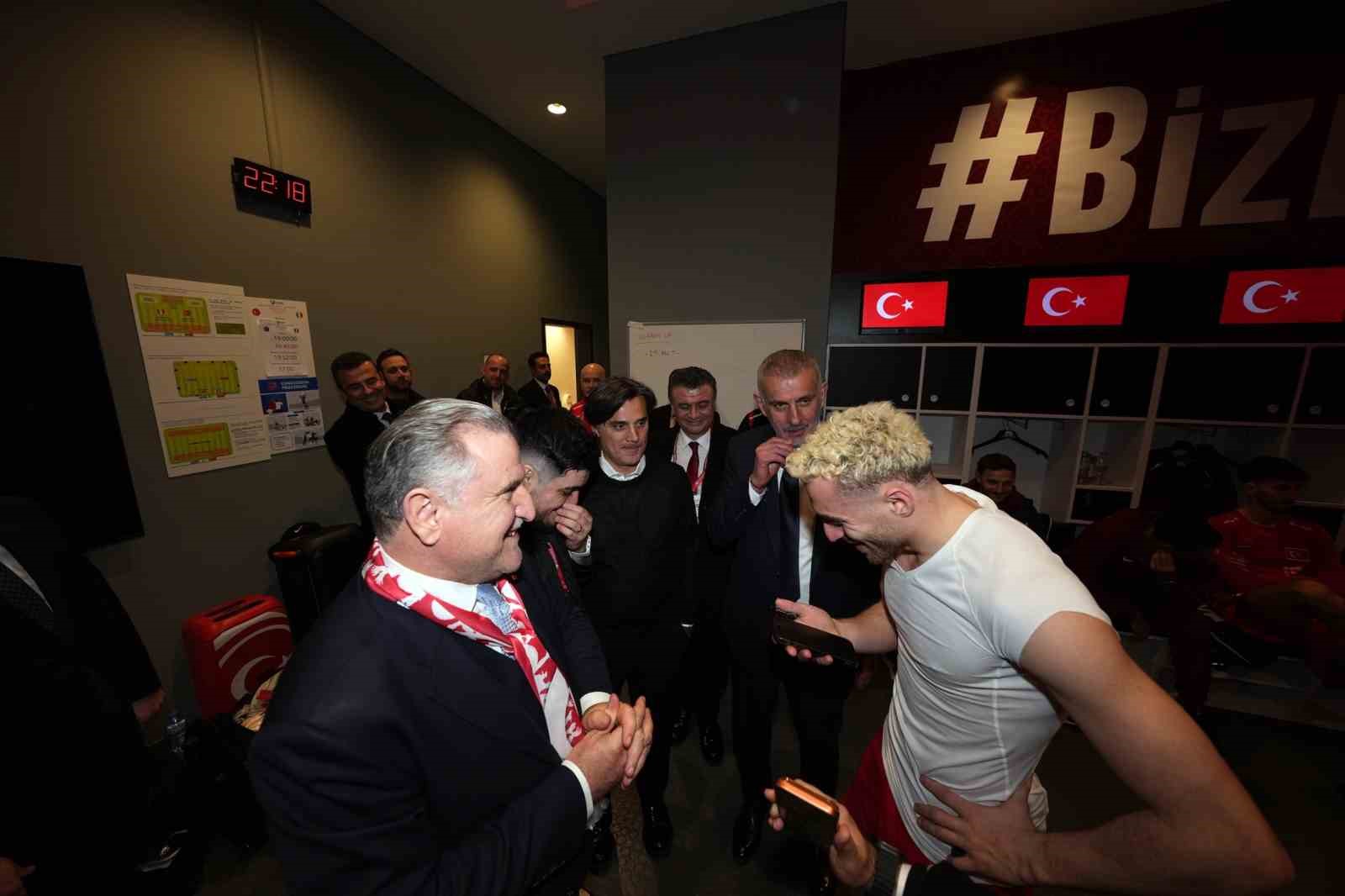 Cumhurbaşkanı Erdoğan, A Milli Futbol Takımı’nı tebrik etti
