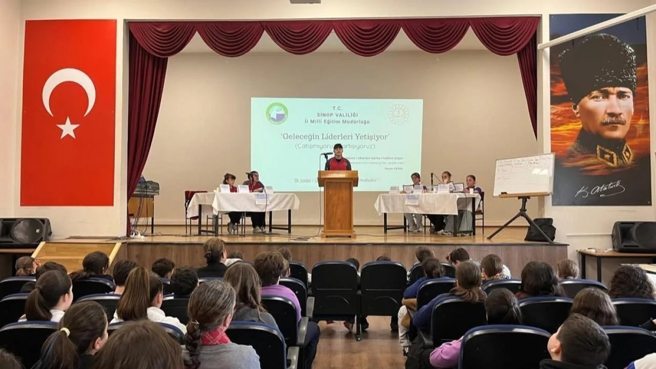 Ortaokul öğrencilerinden 