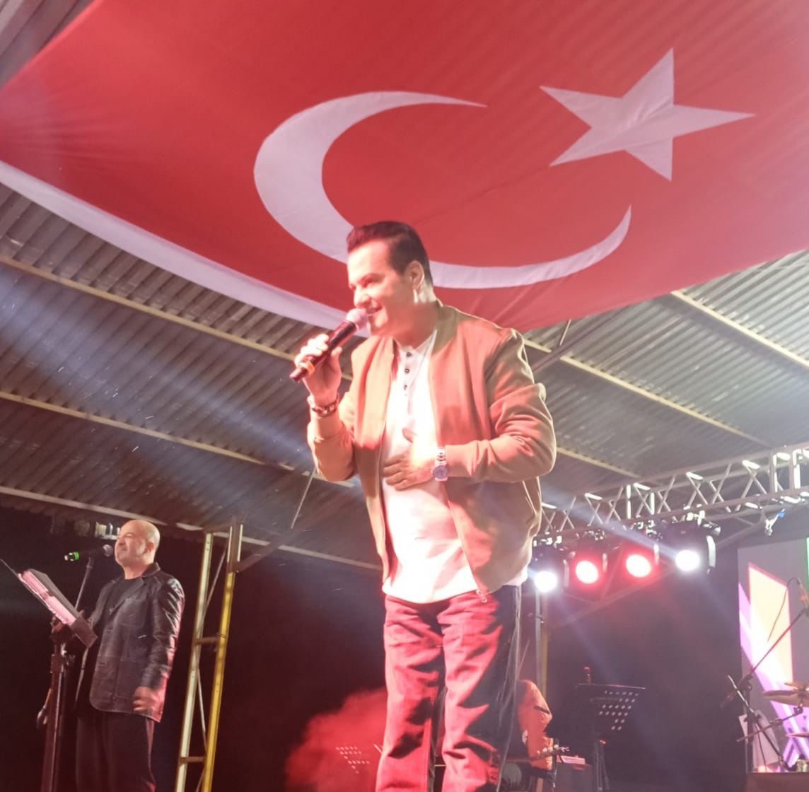 Düziçi’nde 106. yıl coşkusu Hakan Peker konseriyle başladı