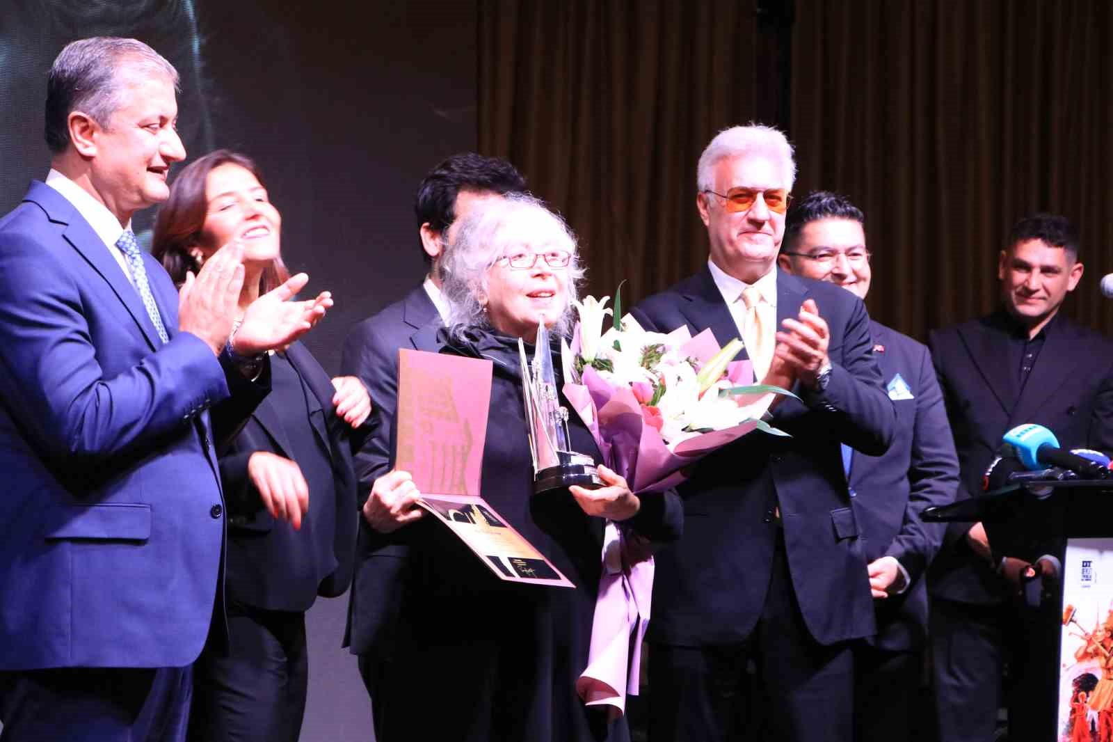 Uluslararası Tiyatro Festivali’nde, 