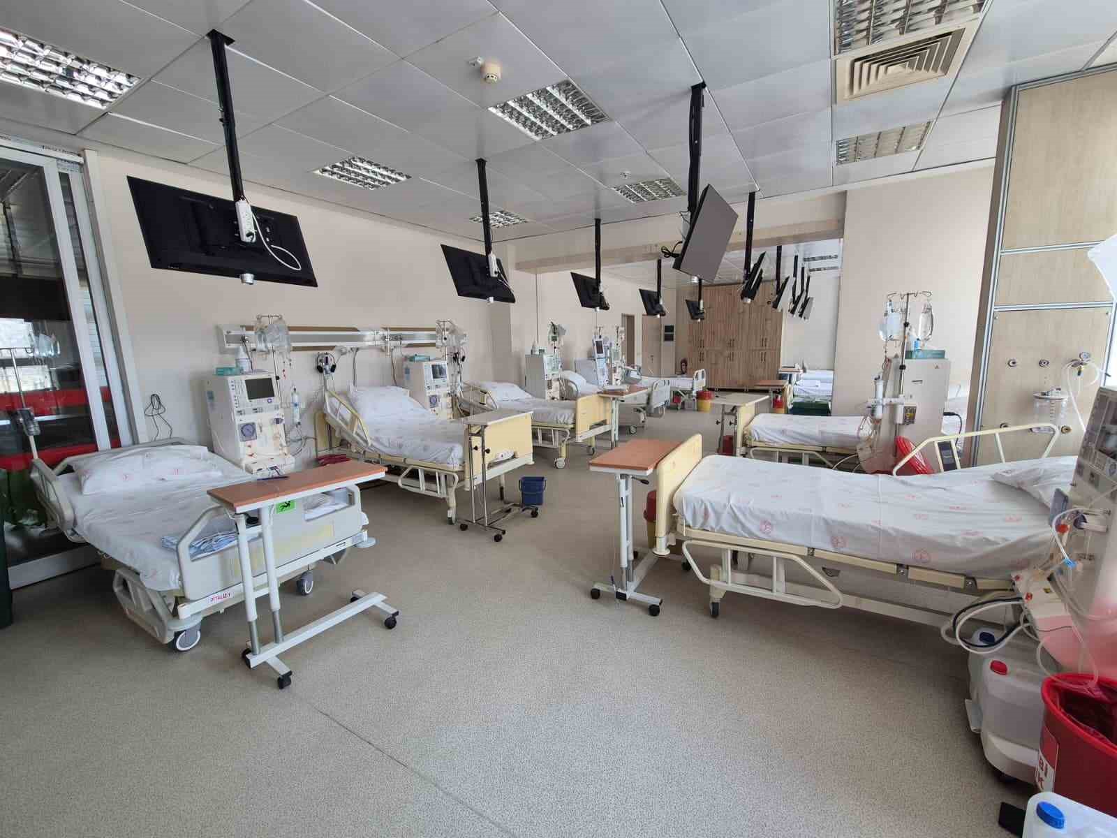 Bozkır Devlet Hastanesi Diyaliz Ünitesi’nin kapasitesi artırıldı