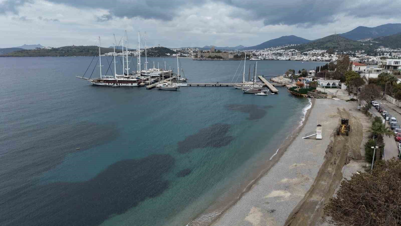 Bodrum Belediyesi plajları yaza hazırlıyor