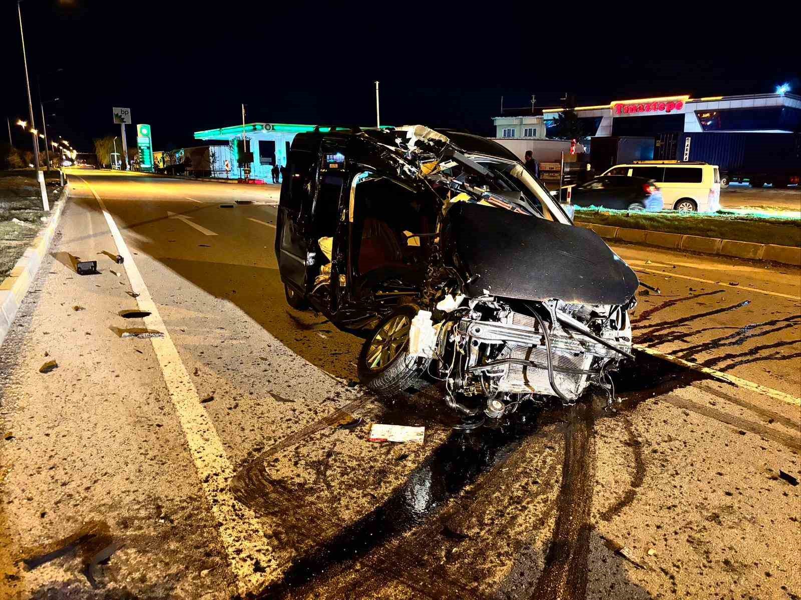 Afyonkarahisar’da trafik kazası: 1 ölü, 1 yaralı