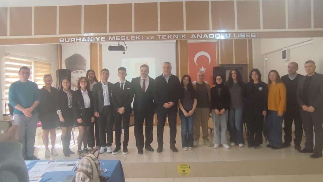 Burhaniye’de iklim değişikliği konulu münazara yarışmaları sonuçlandı