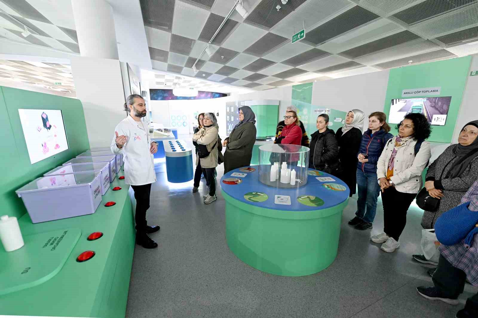 Mersin’de tekstil atıkları kadın emeğiyle yeniden hayat buluyor