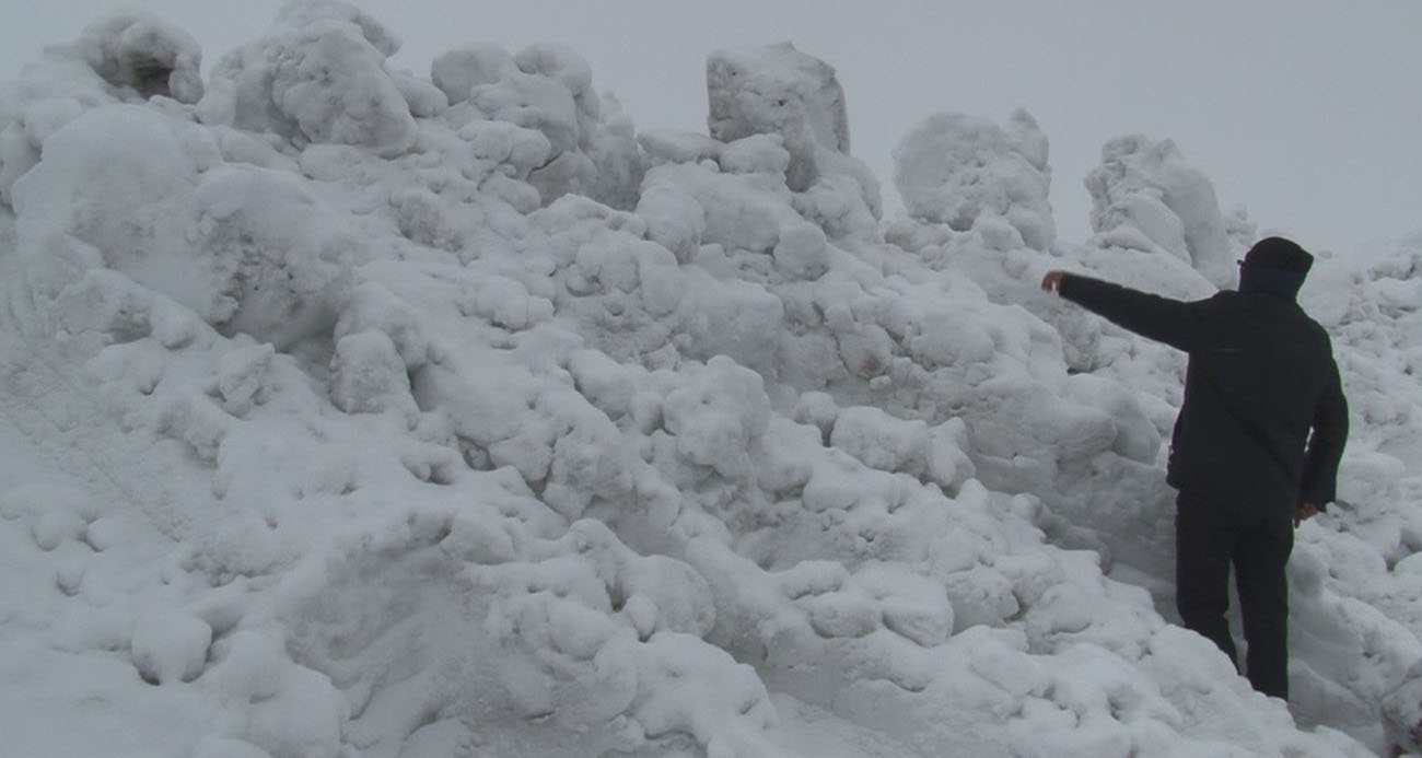 Kars’ta Mart sonunda kış geri döndü: Boğatepe Geçidi ve köyler kar altında