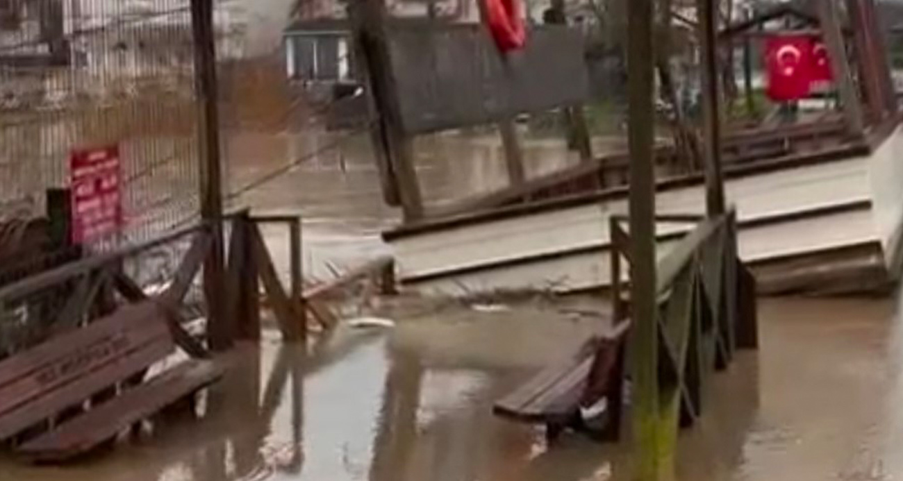 Şile’de sağanak su baskınlarına neden oldu