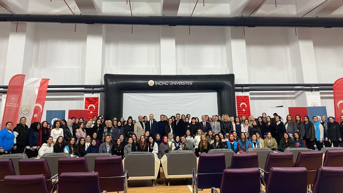 Kız öğrenci kamp programının açılışı gerçekleştirildi