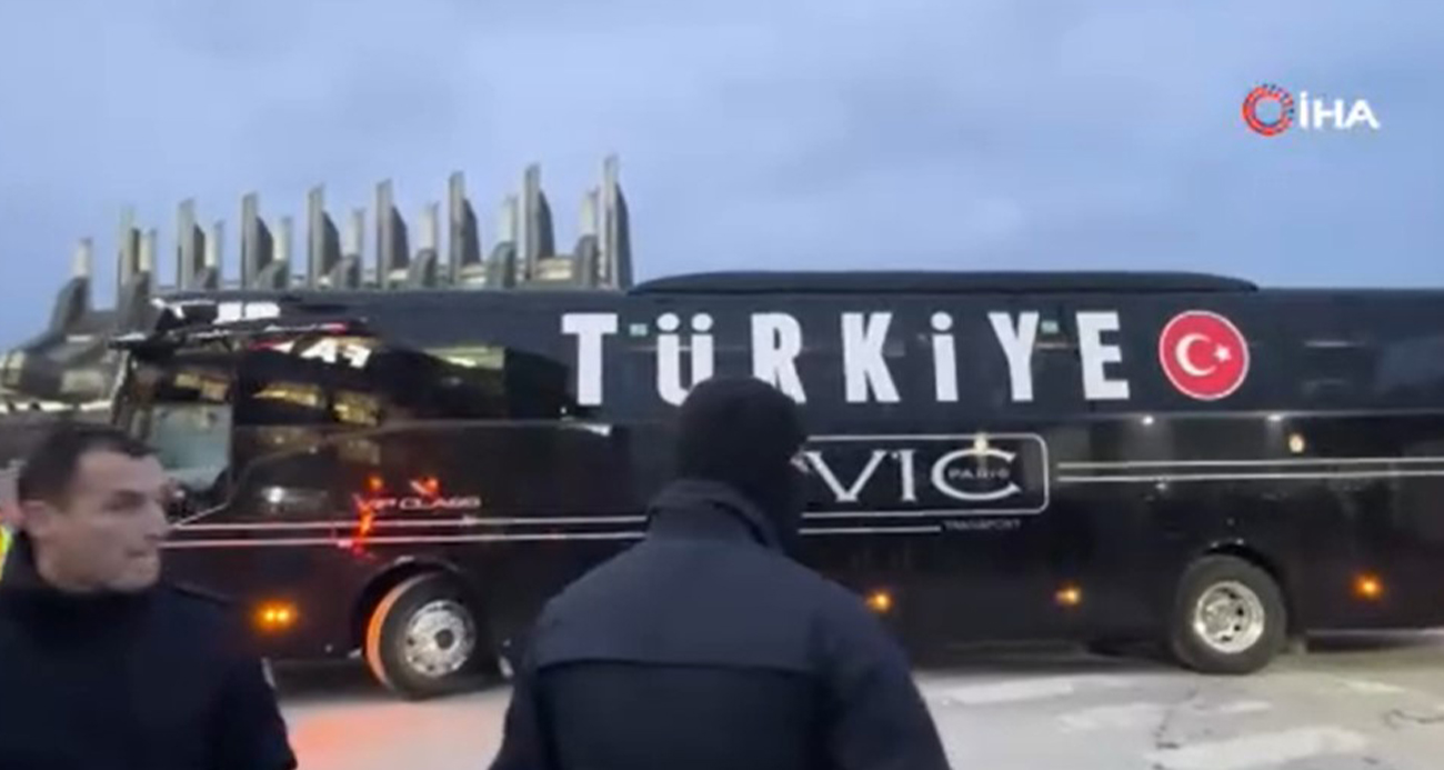 A Milli Futbol Takımı, stadyuma geldi