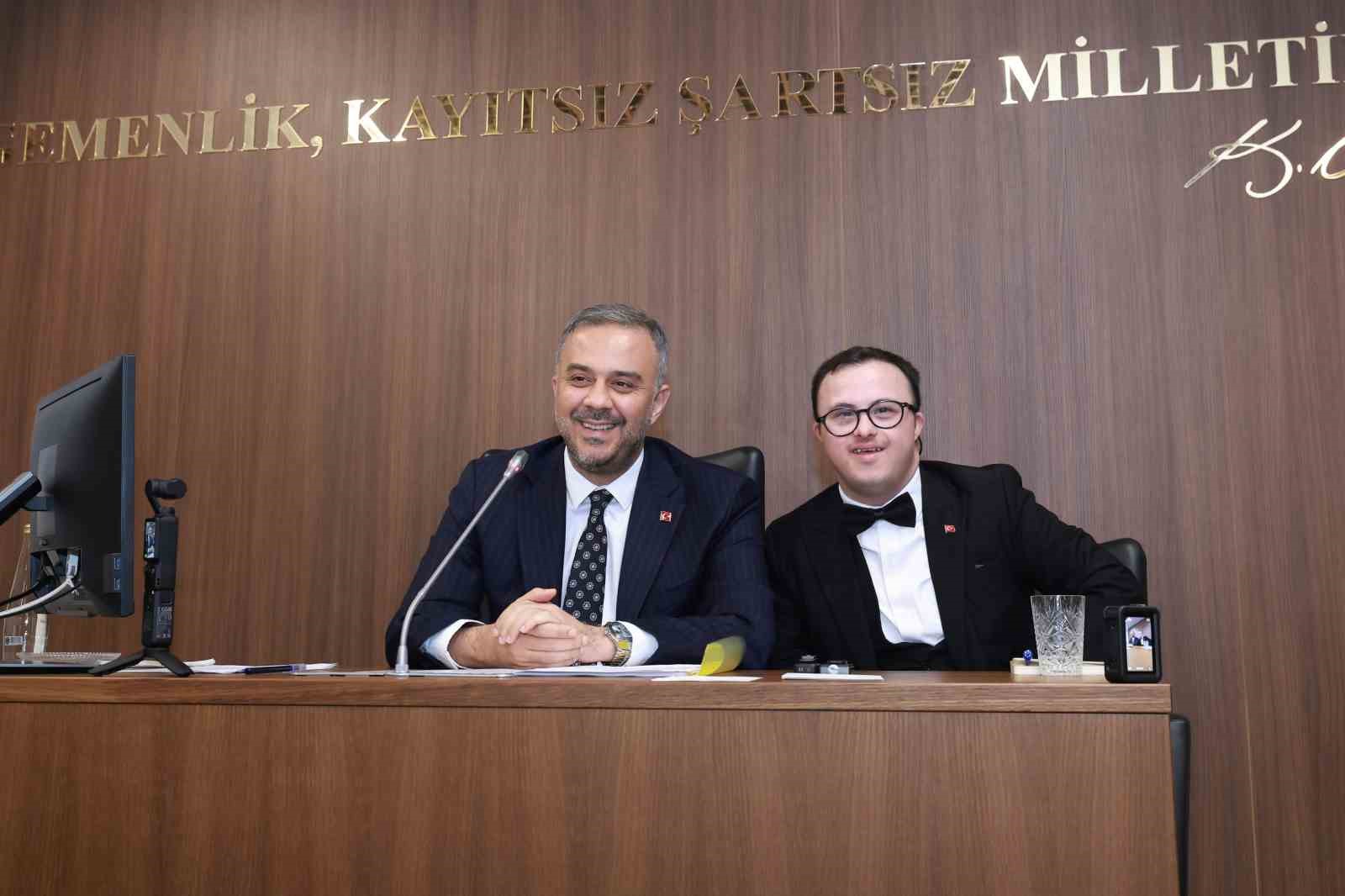 Onikişubat Belediyesi meclis oturumunu down sendromlu Abdullah yönetti